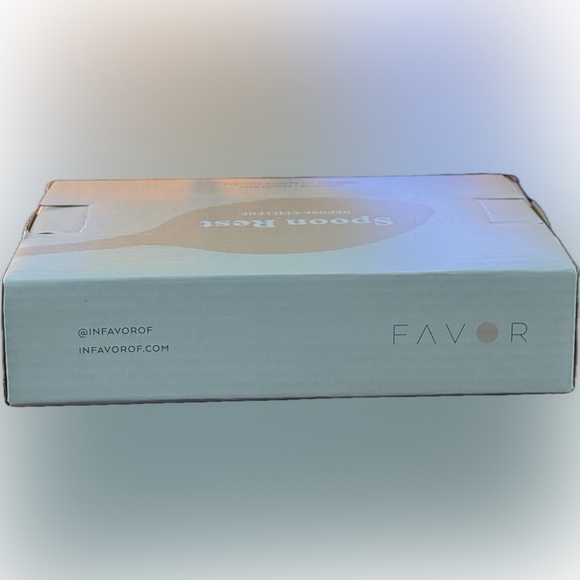 Grab this Spoon Rest - NWT New with tags in box. Beautiful and useful. - Picture 5 of 7